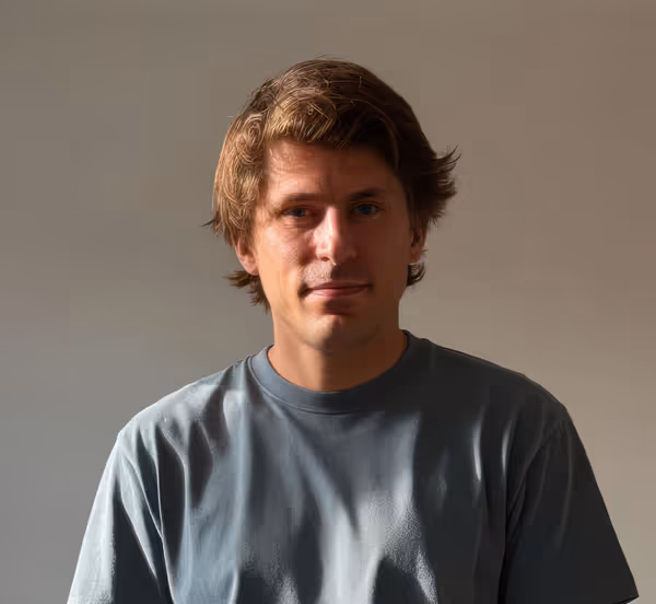 Thibaud Cuvelier, UX/UI Designer and Product Design Specialist based in Brussels